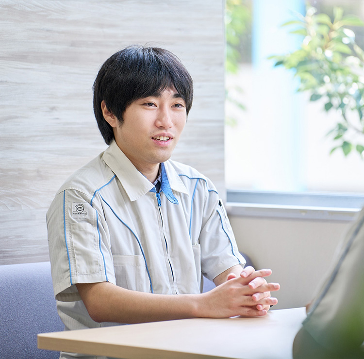 ものづくりの経験が、 営業としての言葉に説得力をくれる。